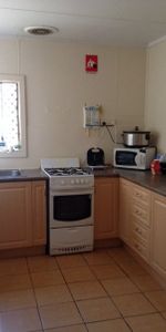 Private Room In Shared Complex - Photo 3