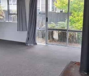 Tidy 3-Bedroom Home in Quiet Cul-de-Sac - Photo 2