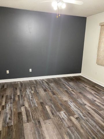For Lease - 5 Mount Mckinley Lane Unit# 5, Brampton, Ontario - Photo 3