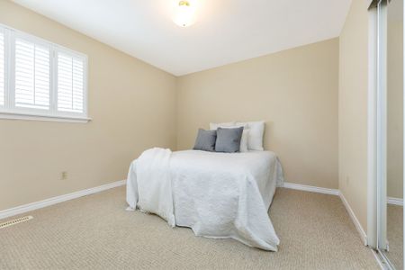 For Lease - 37 Grassmere Crescent, Brampton, Ontario - Photo 4