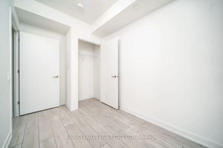 5858 Yonge Street #1515 - Photo 5