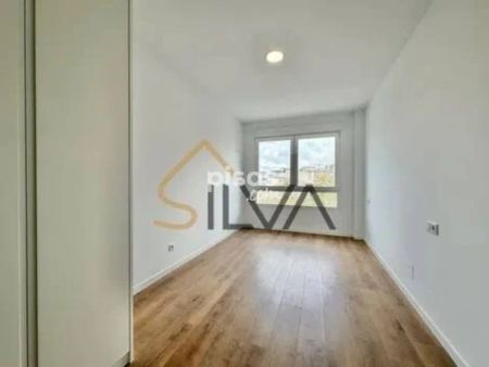 Piso en alquiler en Calle de Santiago - Photo 2