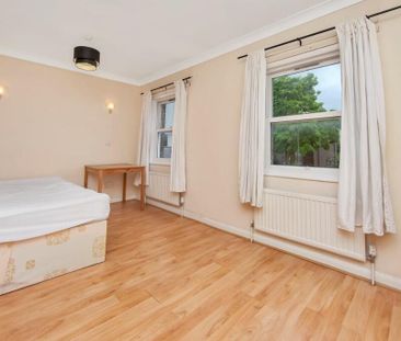 4 bedroom terraced house to rent - Photo 6