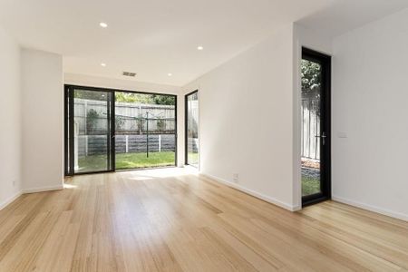 Unit 2/7 Sherwood Street, Glen Iris. - Photo 3