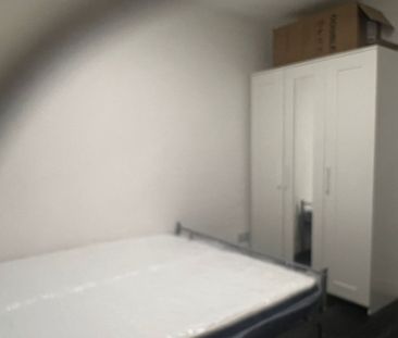 Room in a Shared House, Athelstone Road, HA3 - Photo 1