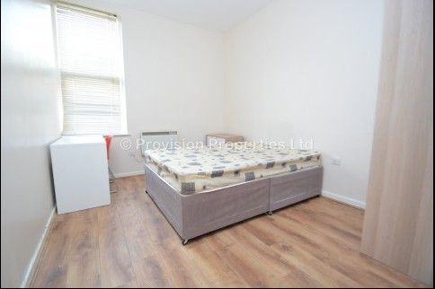 3 Bedroom Properties Leeds University - Photo 1
