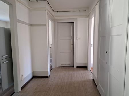 APPARTEMENT DE 3 PIECES AU REZ SUPERIEUR - Photo 2