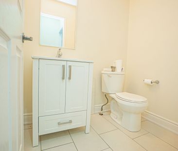 For Lease - 607 Remembrance Road, Brampton, Ontario - Photo 6