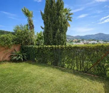 Alquiler de chalet pareado en Casablanca - La Viñuela - Photo 1