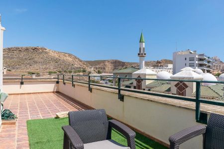 Luxury penthouse for rent in Santa Pola, Valencia - Photo 2