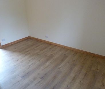 2 bedroom cottage to rent - Photo 3