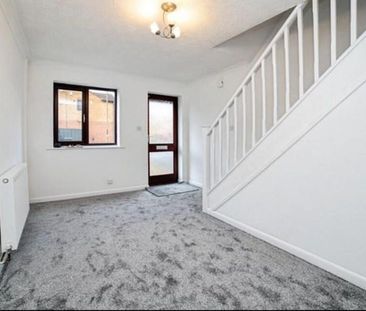 2 bedroom semi-detached house to rent - Photo 5