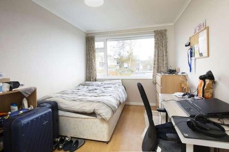 Sundridge Close, CT2 - Photo 3