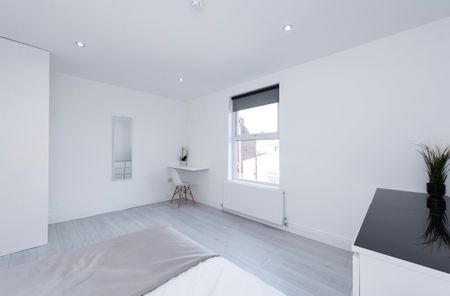 6 Bed Semi-Detached House, Lawrence Road, L15 - Photo 5