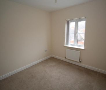 4 bedroom detached house to rent - Photo 1