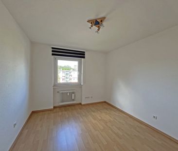 Schöne, helle 4-Zimmer-Wohnung - Photo 2