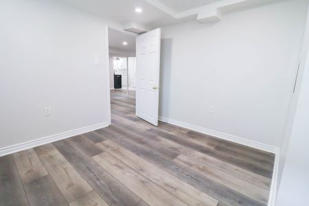 161 Louth St, St. Catharines - 2 Bedroom Lower Unit - Photo 2