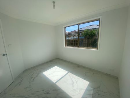 Large 4 Bedroom House For Lease - Photo 5