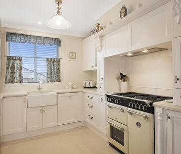 Lovely Home!! - Photo 3