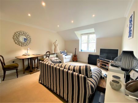2 bedroom apartment to rent Tabrams Pitch, Nailsworth, Stroud, Gloucestershire, GL6 - Photo 2
