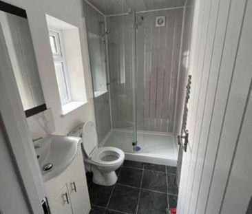 Thorn Grove, Manchester, M14 - Photo 6