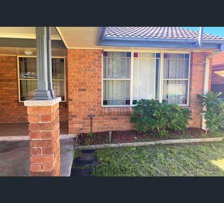 8 Alexander Avenue, Caves Beach, NSW 2281 - Photo 3