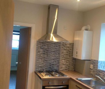 2 bedroom flat to rent - Photo 6