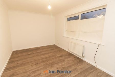 2 Bedroom Flat - Ground Floor - Photo 3