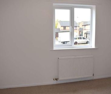 Tavistock Close, Ecton Brook, Northampton, NN3 - Photo 2
