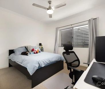 Spacious 3-Bedroom Apartment in Prime Zillmere Location - Photo 5
