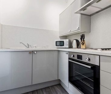 1 bedroom flat to rent - Photo 4