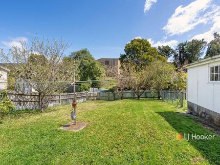 Comfortable Home in Convenient Quoiba Location - Photo 3