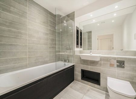 Madeira Street Canary Wharf, E14 - Photo 4