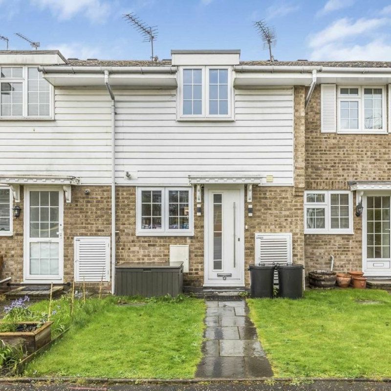 Tudor Gardens, TW1, London - Photo 1