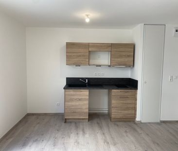 Location Appartement 2 pièces 44m² ORLEANS 45000 - Photo 2