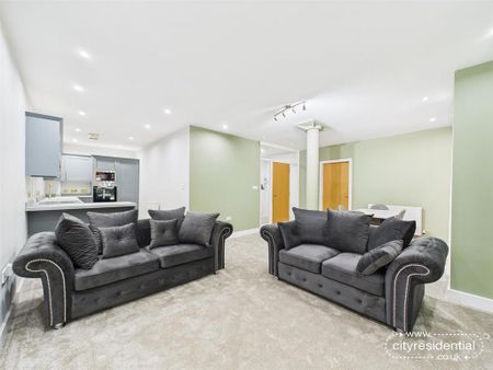 3 bedroom apartment to rent - Photo 2