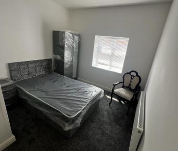 4 bedroom house share to rent - Photo 4