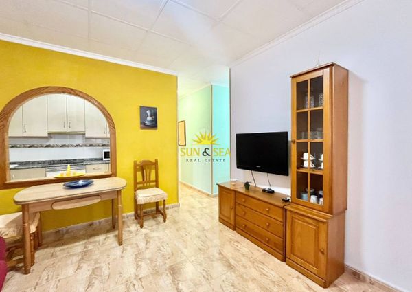 APARTAMENTO DE DOS DORMITORIOS - LOS ALCÁZARES