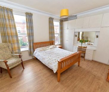 69 Haypark Avenue, Belfast, BT7 3FE - Photo 5