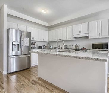 For Lease - 3362 Post Road, Oakville, Ontario - Photo 3