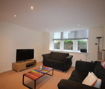 2 bedroom house to rent - Photo 1