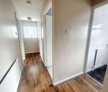 2 bed upper flat to rent in NE22 - Photo 5