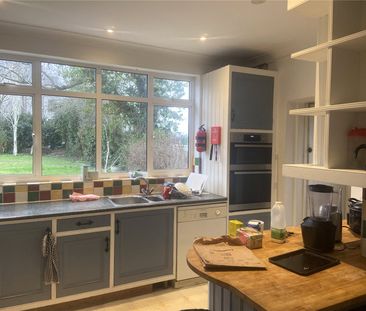 Mollison Drive, Wallington, SM6 9BY - Photo 6