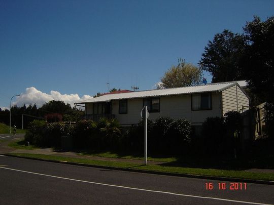 Ready to move in - family home - Photo 1