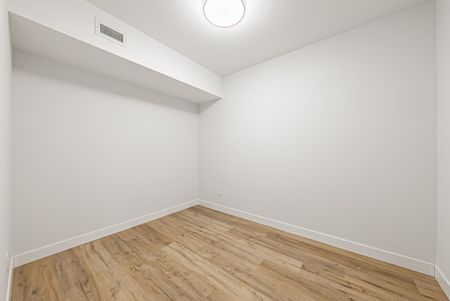 For Lease - 555 Sanatorium Road Unit# 105, Hamilton, Ontario - Photo 3