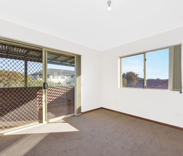 Spacious 2 Bedroom Townhouse $750 per week! - Photo 5