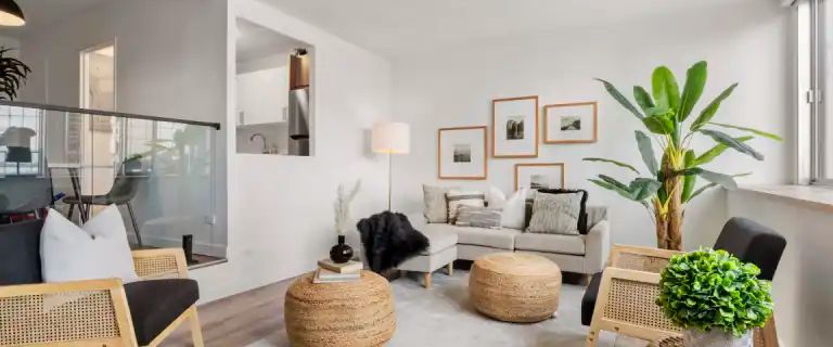 Plaza Tower Apartments | 4000 de Maisonneuve Blvd. West, Montreal - Photo 1