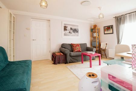 West Lee, Cowbridge Road East, Caerdydd, CF11 - Photo 3