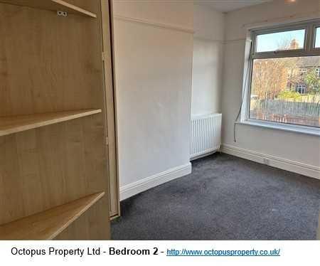 2 bedroom flat to rent - Photo 4