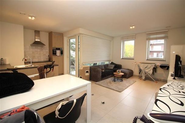 Appartement te huur - Photo 1